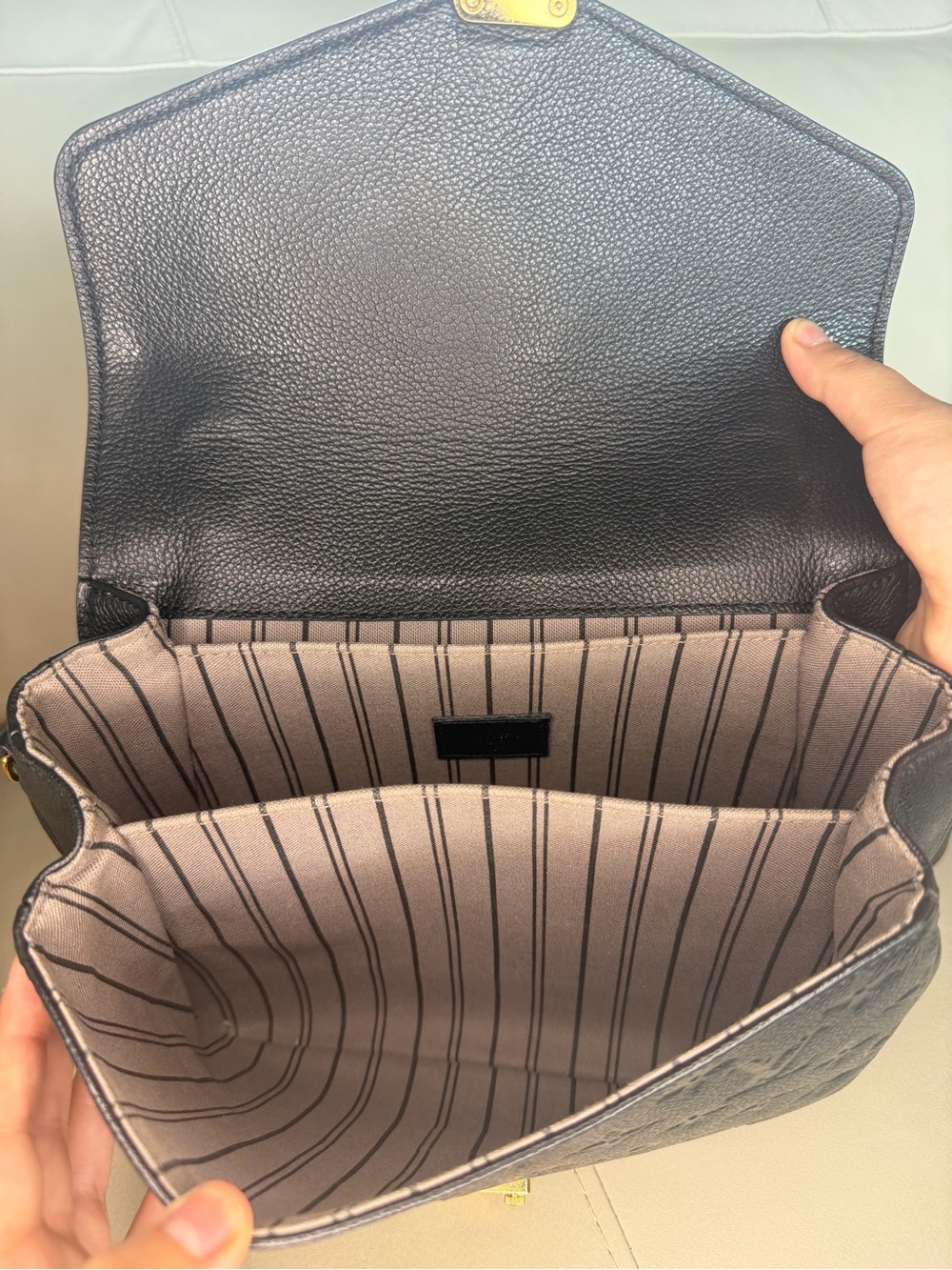 Louis Vuitton Black Pochette Metis in Empriente Leather - Picture 10 of 11